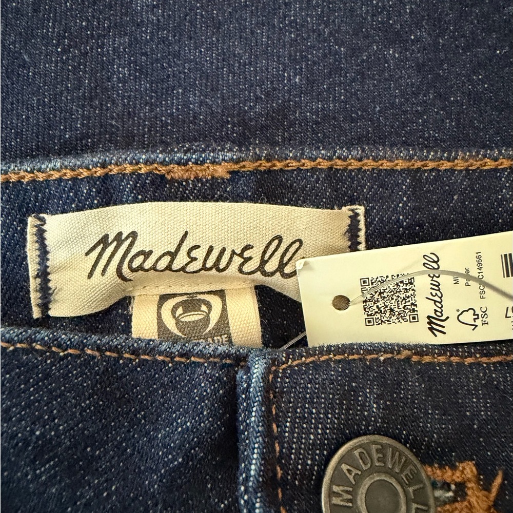 NWT Madewell The Curvy '90s Straight Jean Dark Wash 31 - Picture 7 of 9